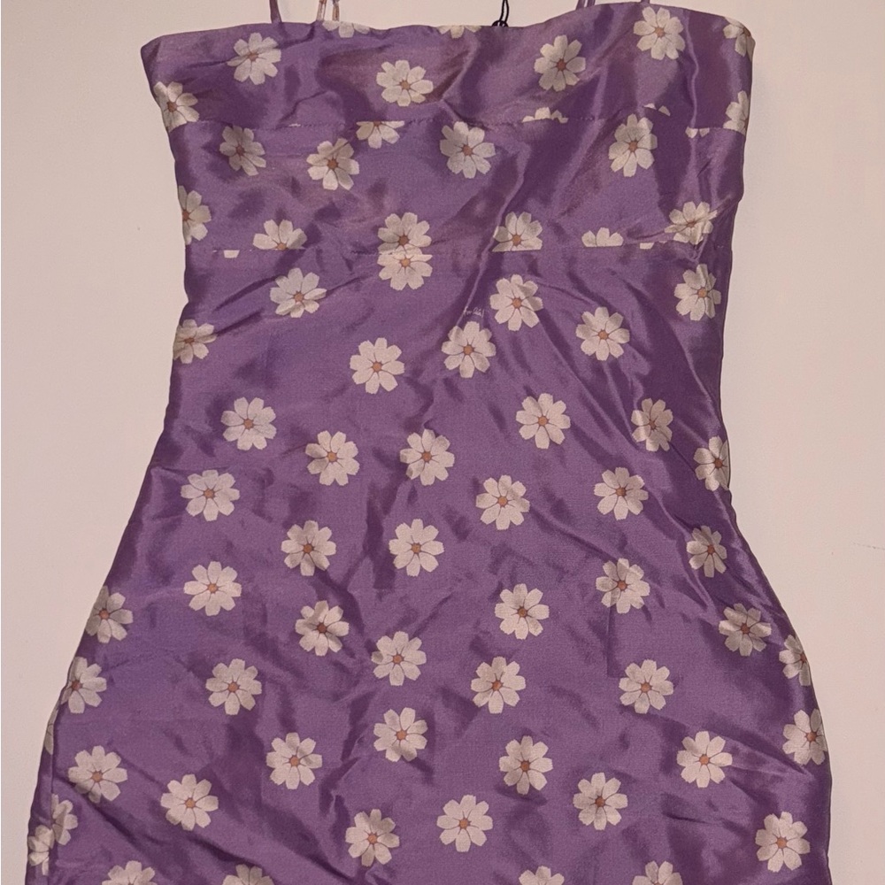Adorable Purple Dress with White Floral Daisies